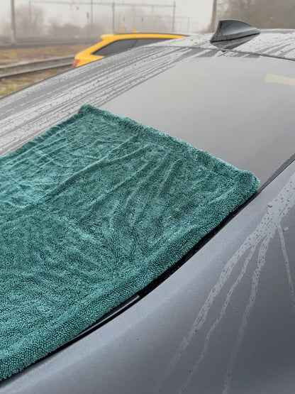 BERCE Dry3  XL – Kompaktes Premium-Trockentuch Grün für streifenfreie Fahrzeugpflege, 1400gsm - Berce